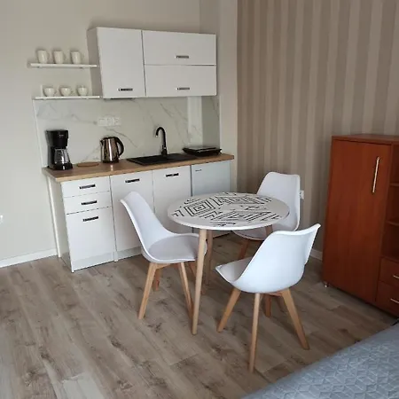 11 Dębów Nadmorska Habitación en casa particular Dźwirzyno