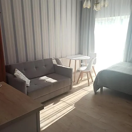 11 Dębów Nadmorska Habitación en casa particular Dźwirzyno