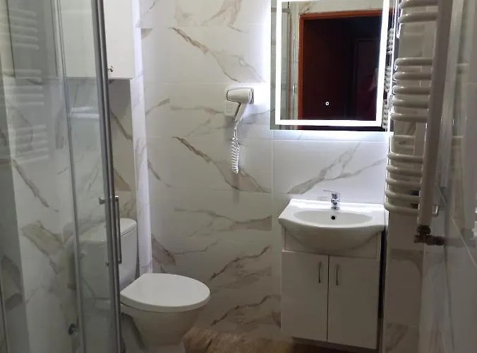 Δωμάτια σε οικογενειακή κατοικία 11 Debow Nadmorska